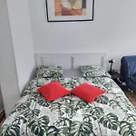 Maison Lydie - Meuble De 3 Etoiles * Charleroi