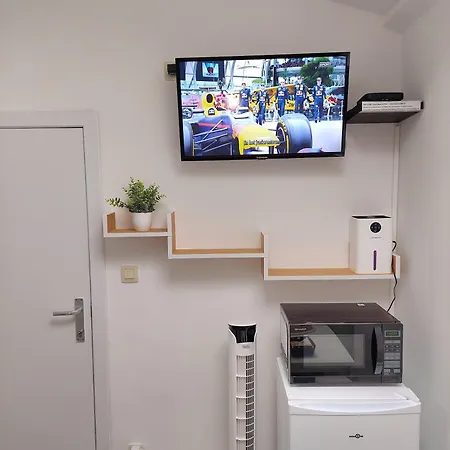 Maison Lydie - Meuble De 3 Etoiles Appartamento Charleroi