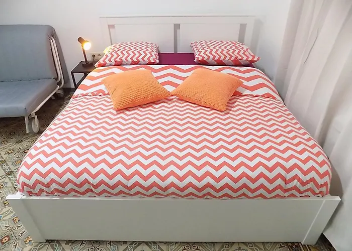 Maison Lydie - Meublé De 3 étoiles Appartamento Charleroi