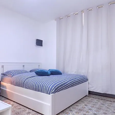 Apartment Maison Lydie - Meuble De 3 Etoiles *